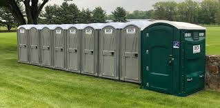 Portable Toilet Rental for Emergency Services in Batesville, TX